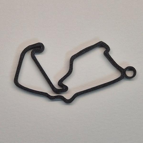 Silverstone Track Keychain for Fans - Compact 60x60x4mm F1 Theme Accessory - Ideal for Enthusiasts - Sleek and Practical Design